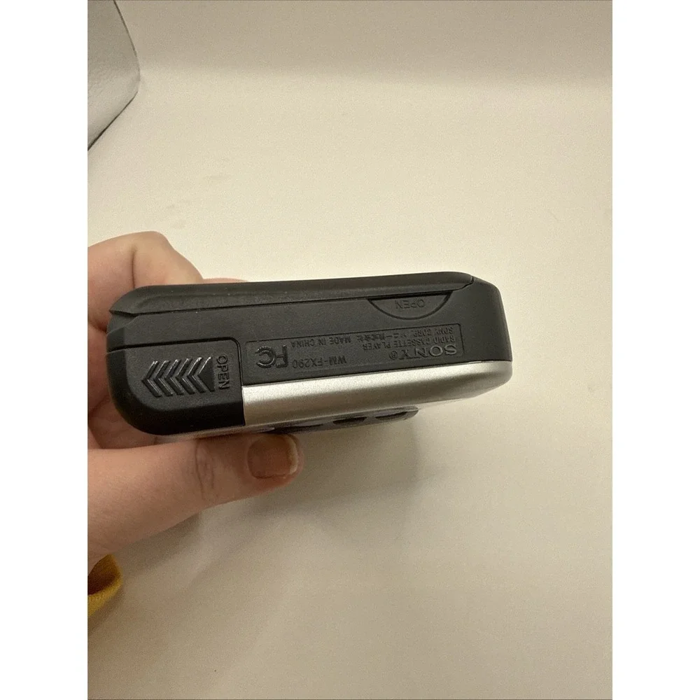 Sony Walkman WM-FX290W Cassette Tape Player AM/FM Weather Band PARTS NOT WORKING
